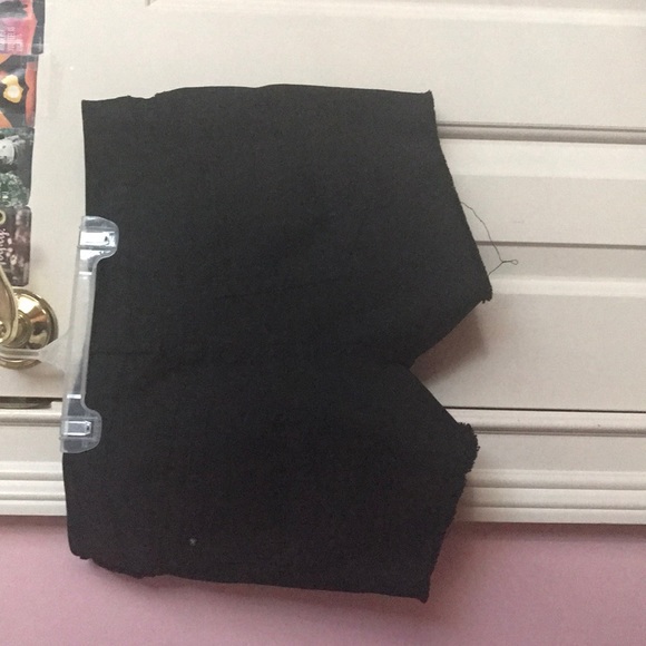 Spike shorts - Picture 2 of 5